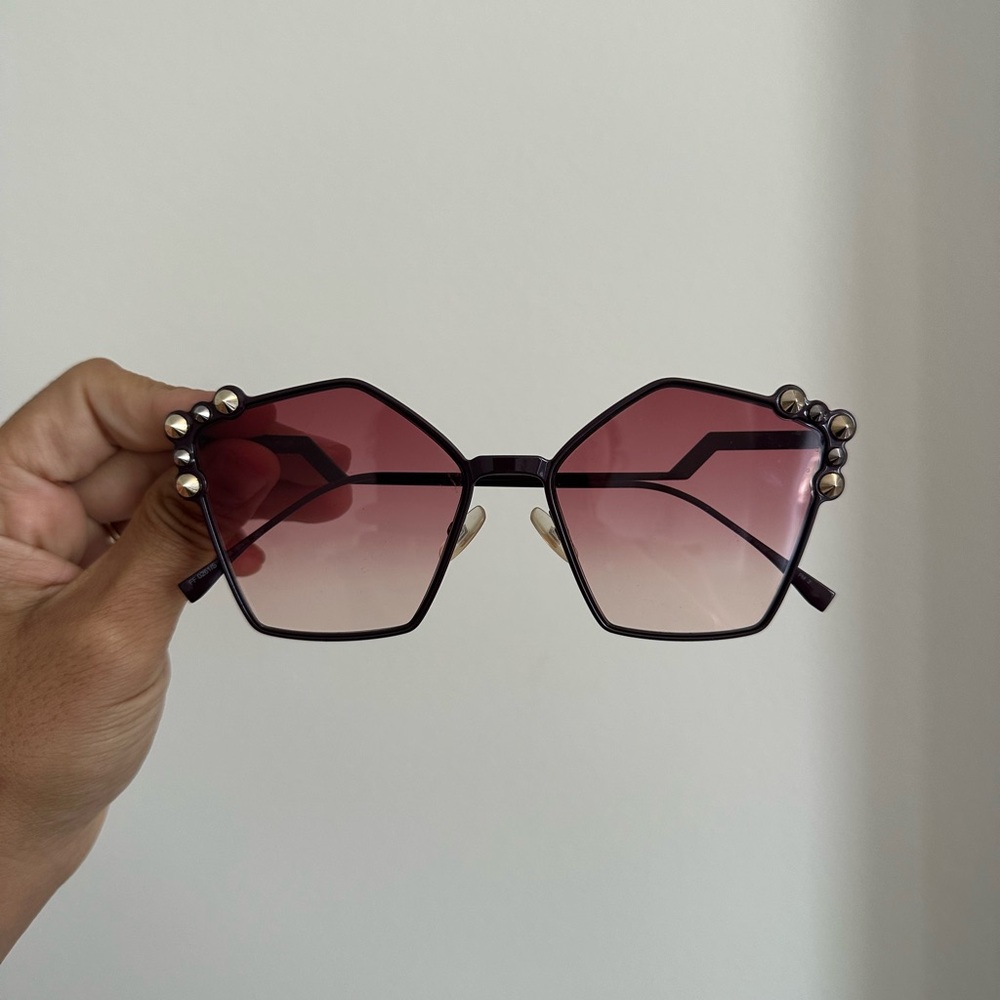 Fendi Pink Geometric Sunglasses with Gradient Lenses